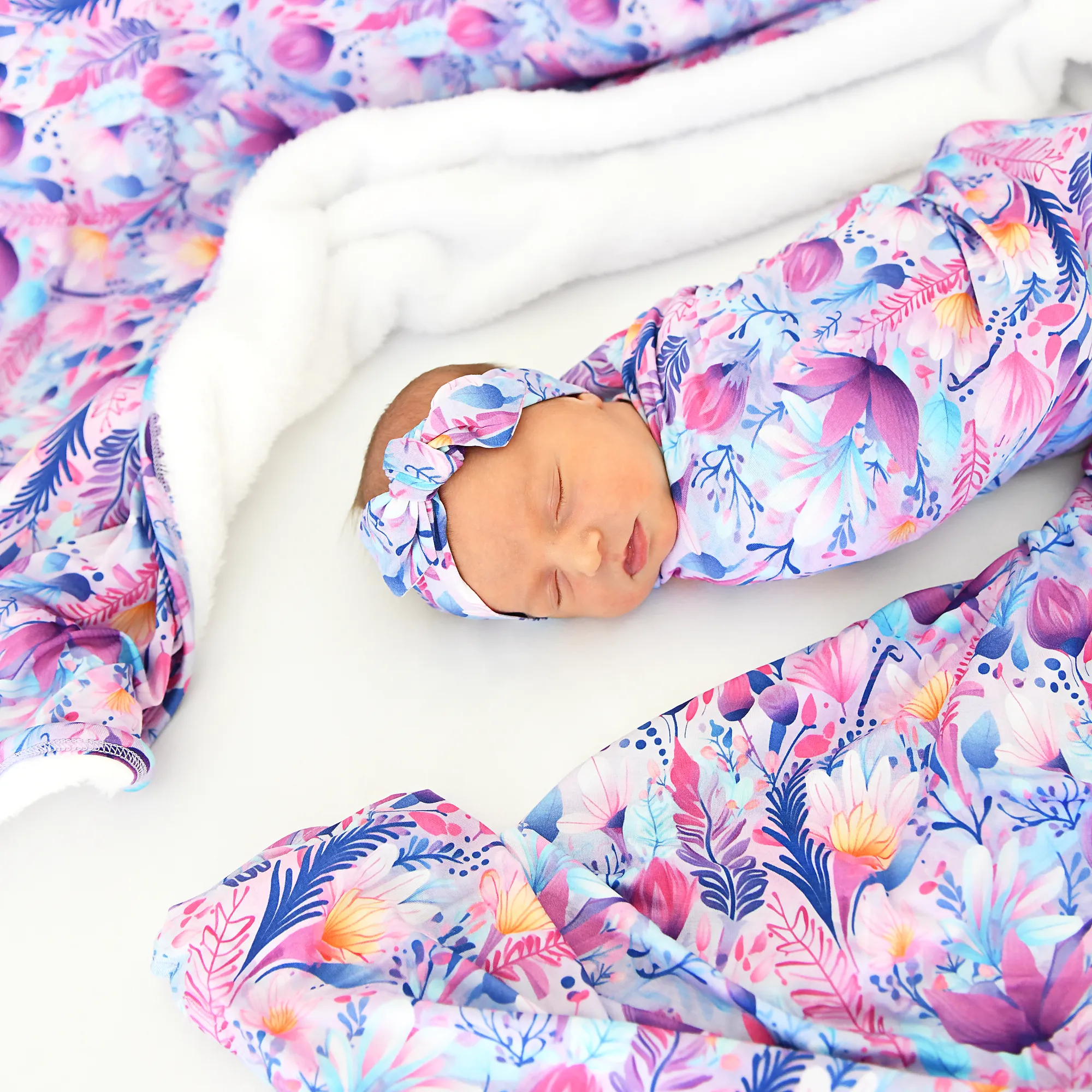 Ayla Floral COZY BLANKET