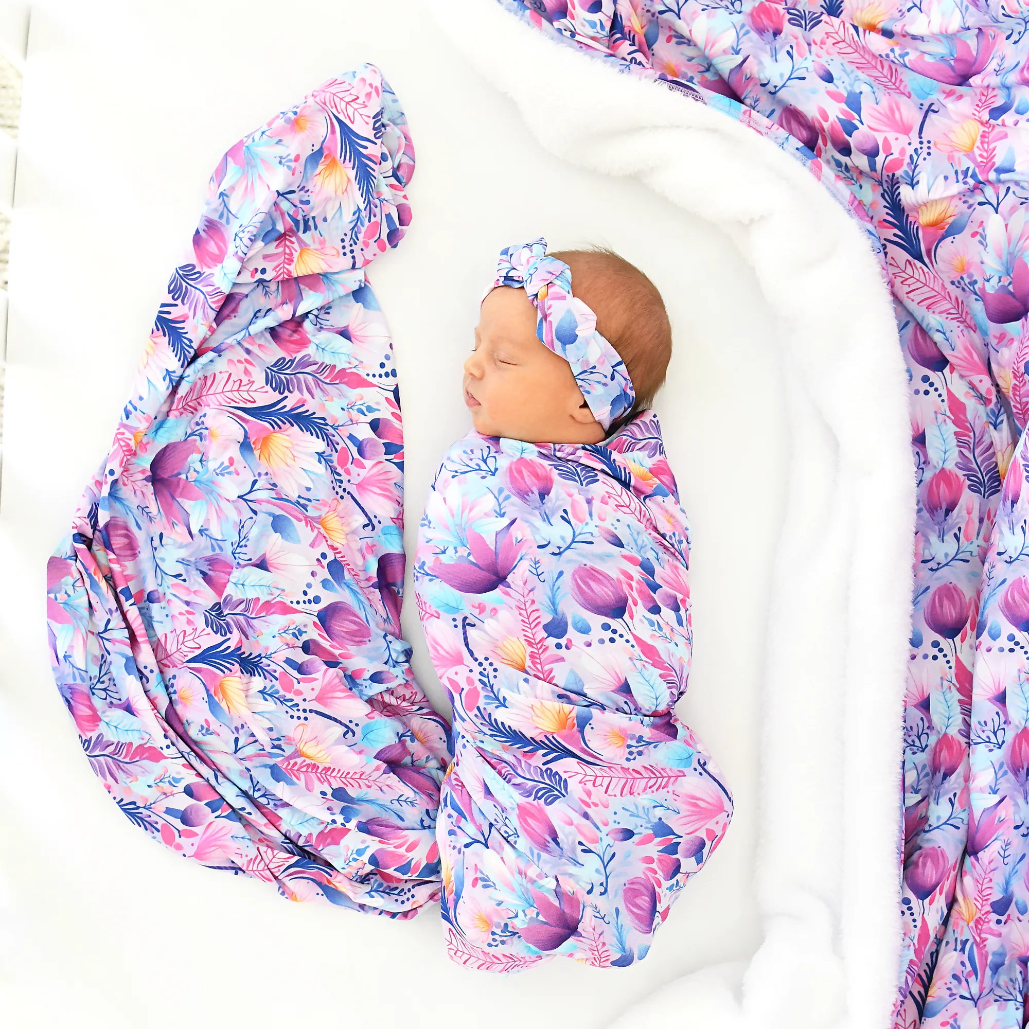 Ayla Floral COZY BLANKET