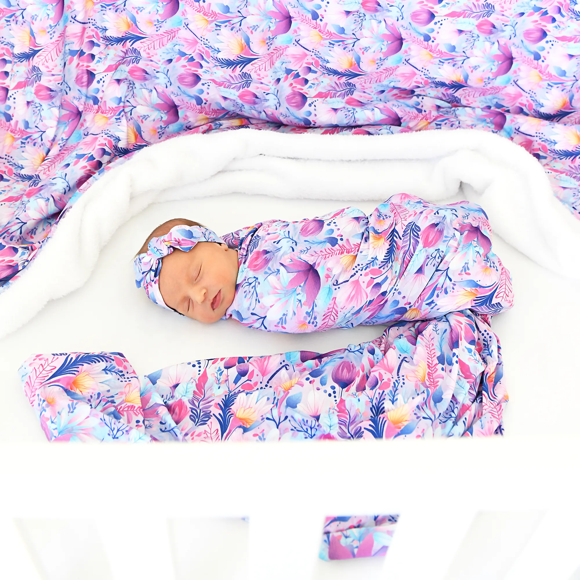 Ayla Floral COZY BLANKET